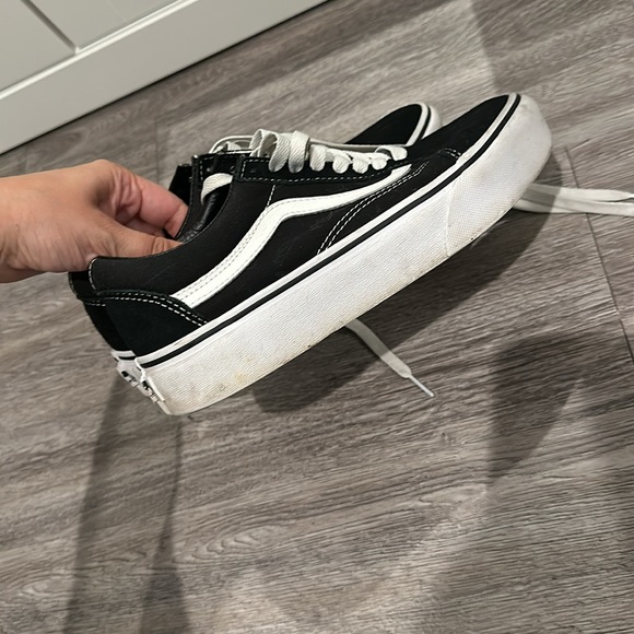 Vans - Picture 4 of 7
